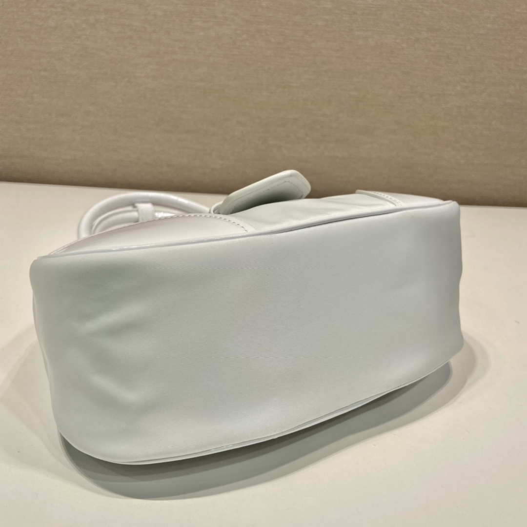 Replica Prada 1BA368 Moon padded patent leather bag White