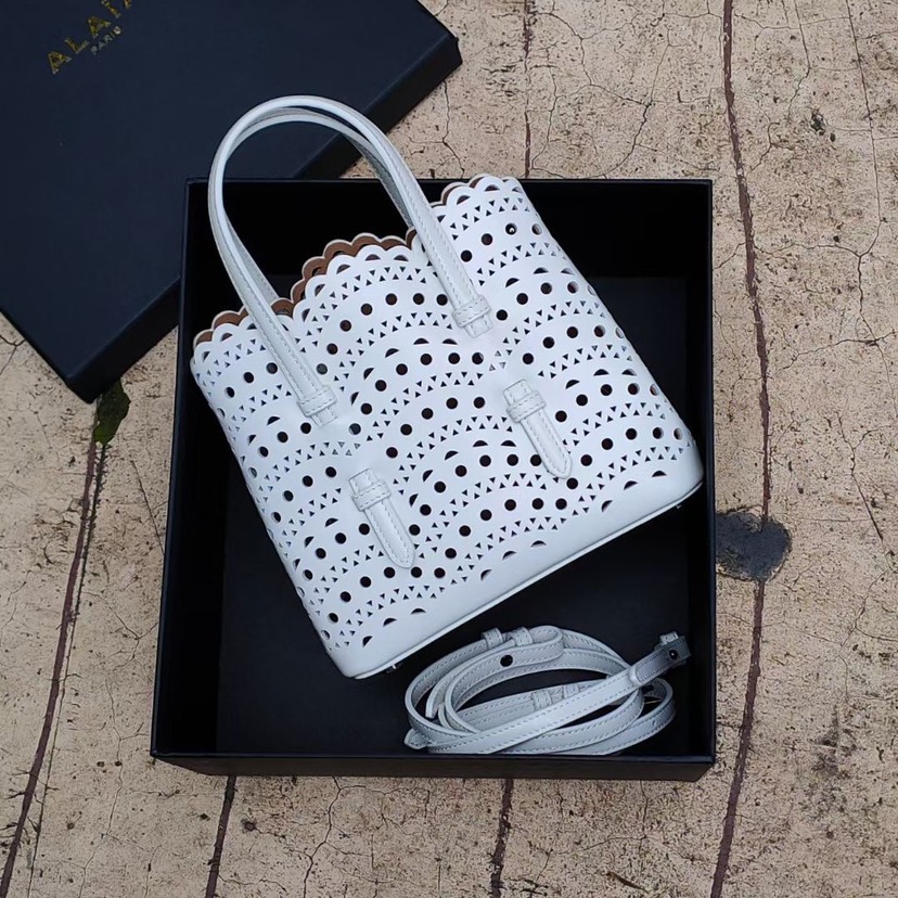 ALAIA-MINA 16 BAG IN VIENNE CALFSKIN