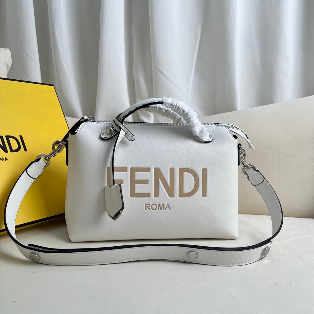 FENDI-By the Way Zipper Opening Boston Handbag