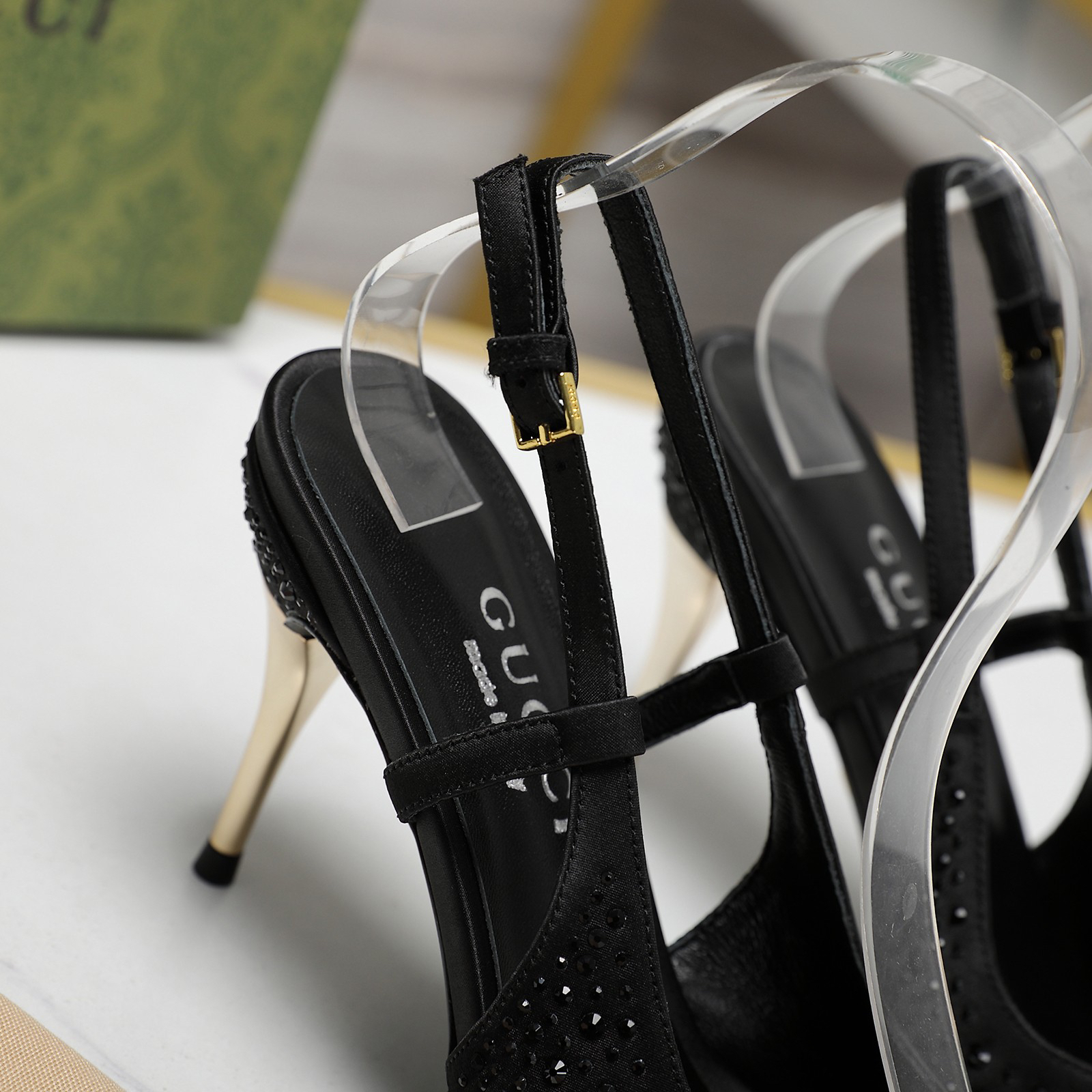 GUCCI-Pointed single shoe