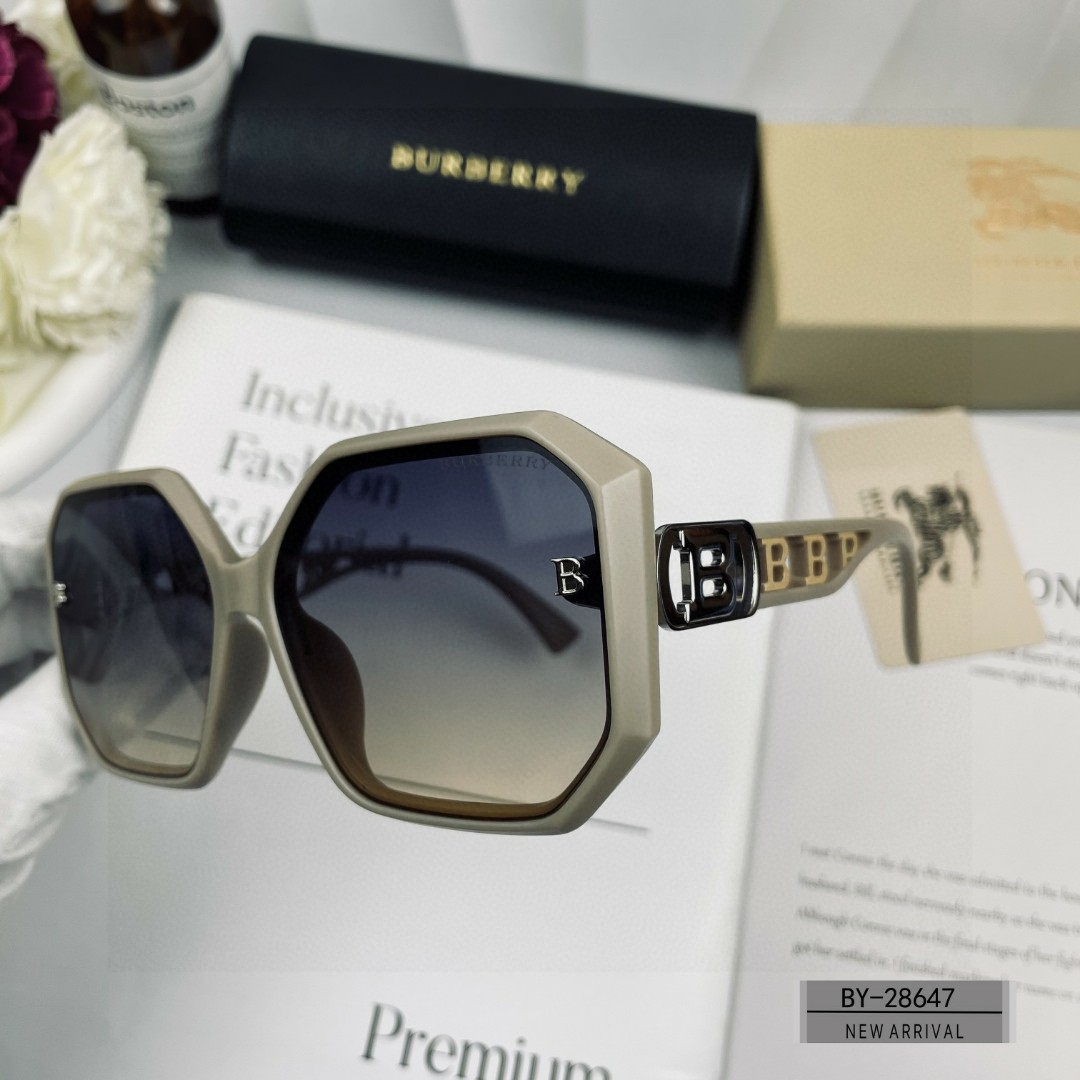 Burberry-new sunglasses star style