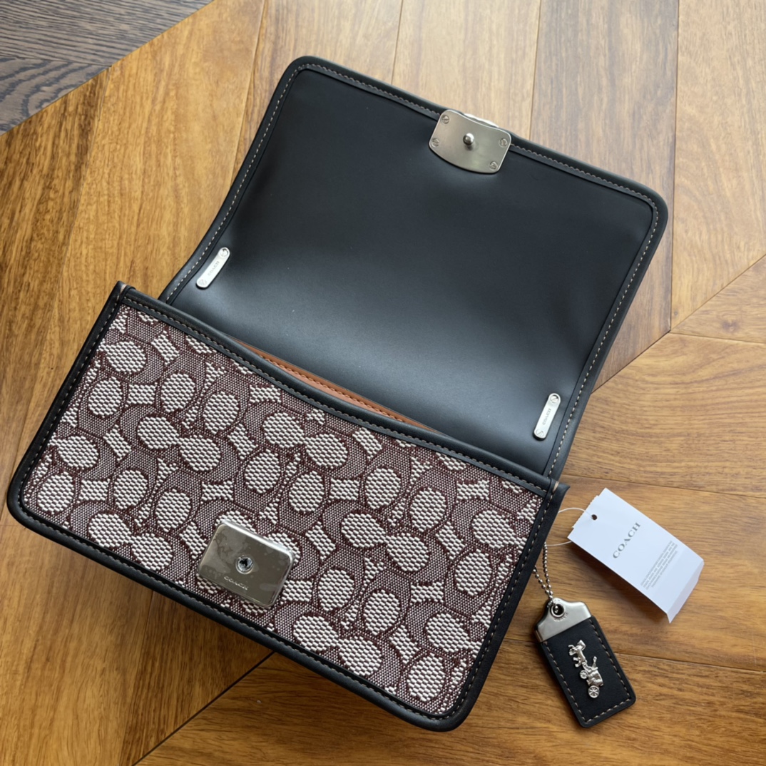 Coach-Jacquard Fabric Flip Bandit Series Single Shoulder Crossbody Bag