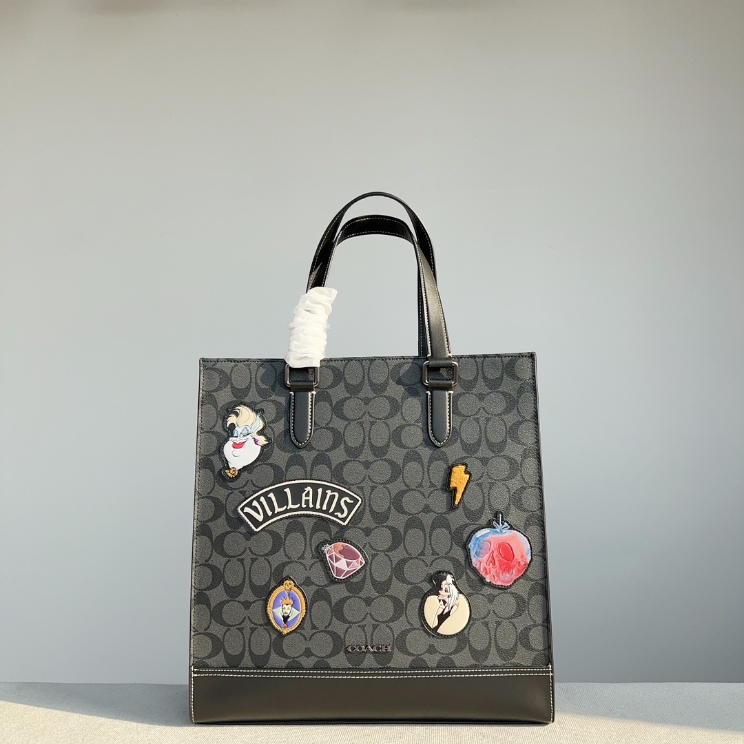 Coach-Disney Co branded Tote hvip88vip