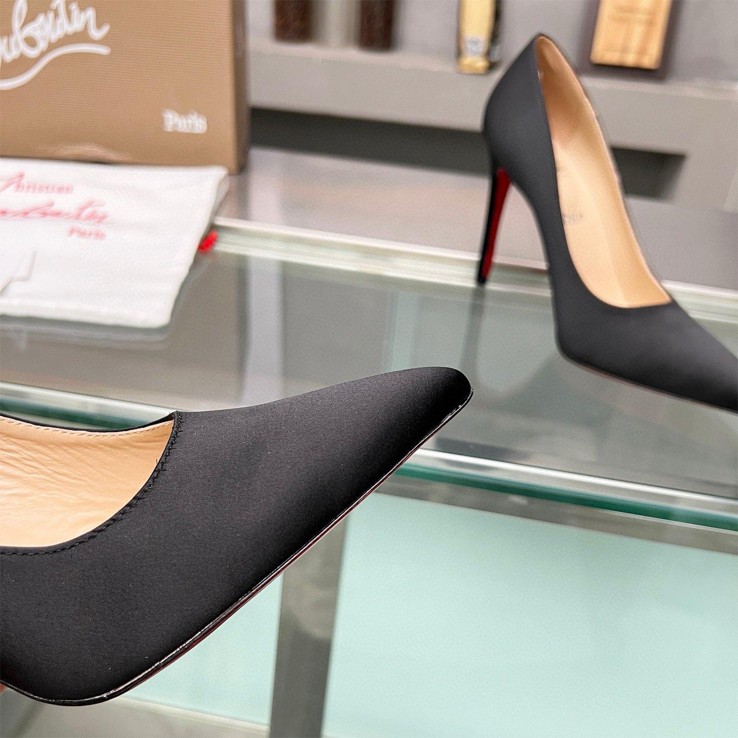 ChristianLouboutin-Red soled high heels