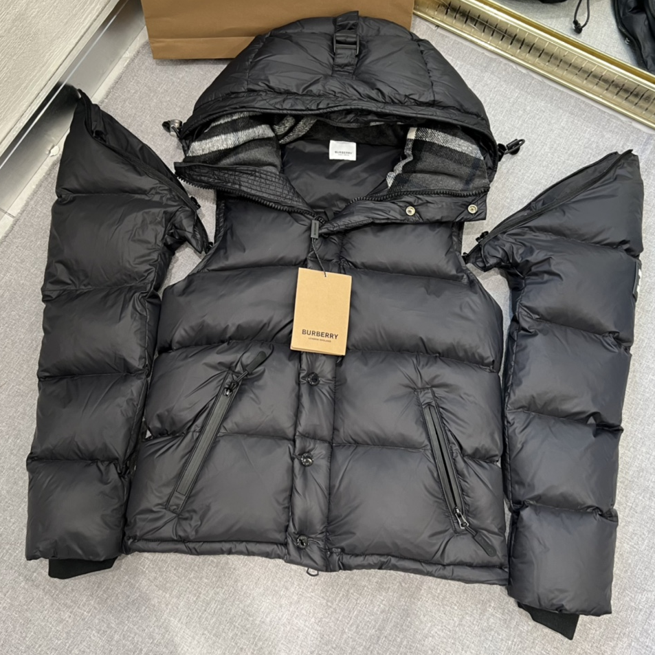 Burberry - Long-sleeved Down Jacket with Detachable Sleeves