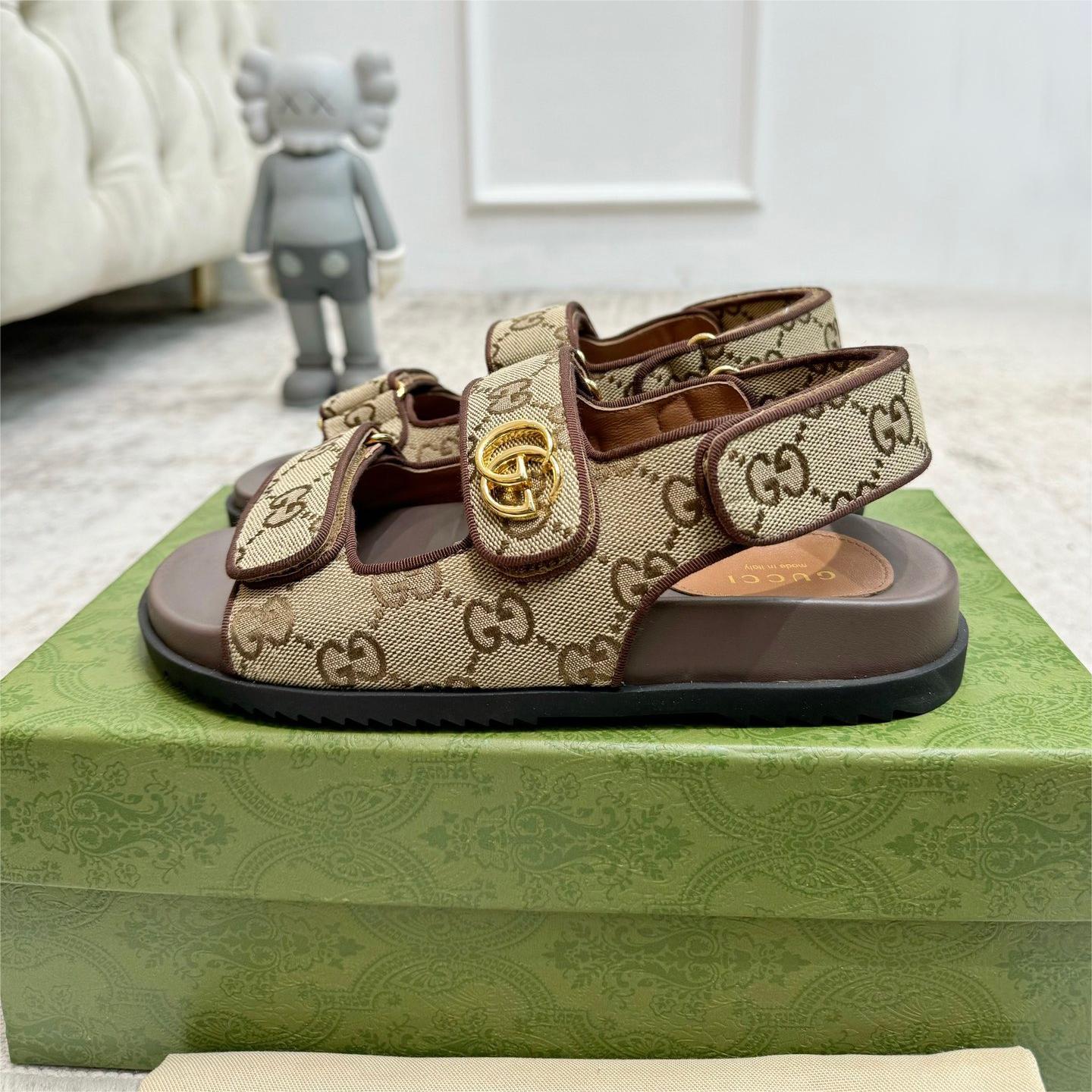 GUCCI-Two Velcro Flat Sandals