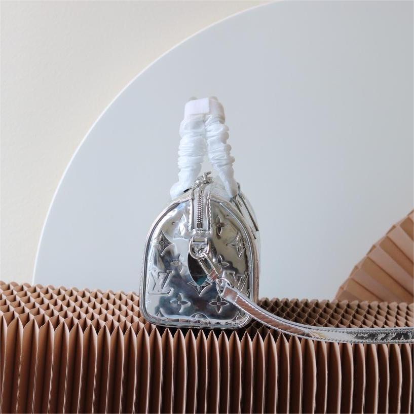 CHANEL- Speedy Bandoulière 20 Bag