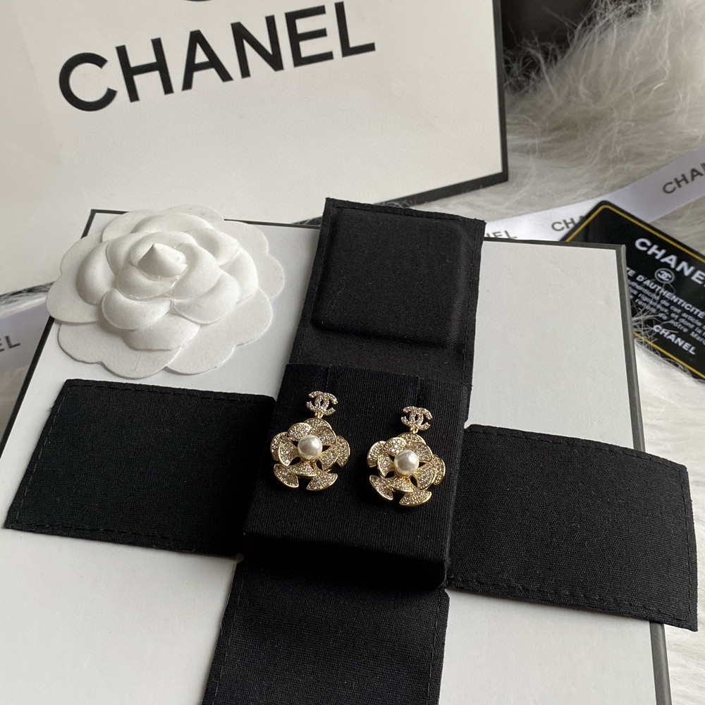 Chanel-Camellia studded pearl earrings