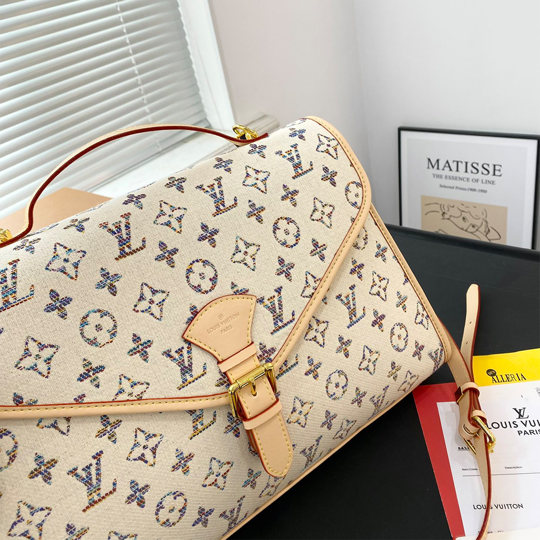 LV-24ss Navigation series embroidered messenger bag