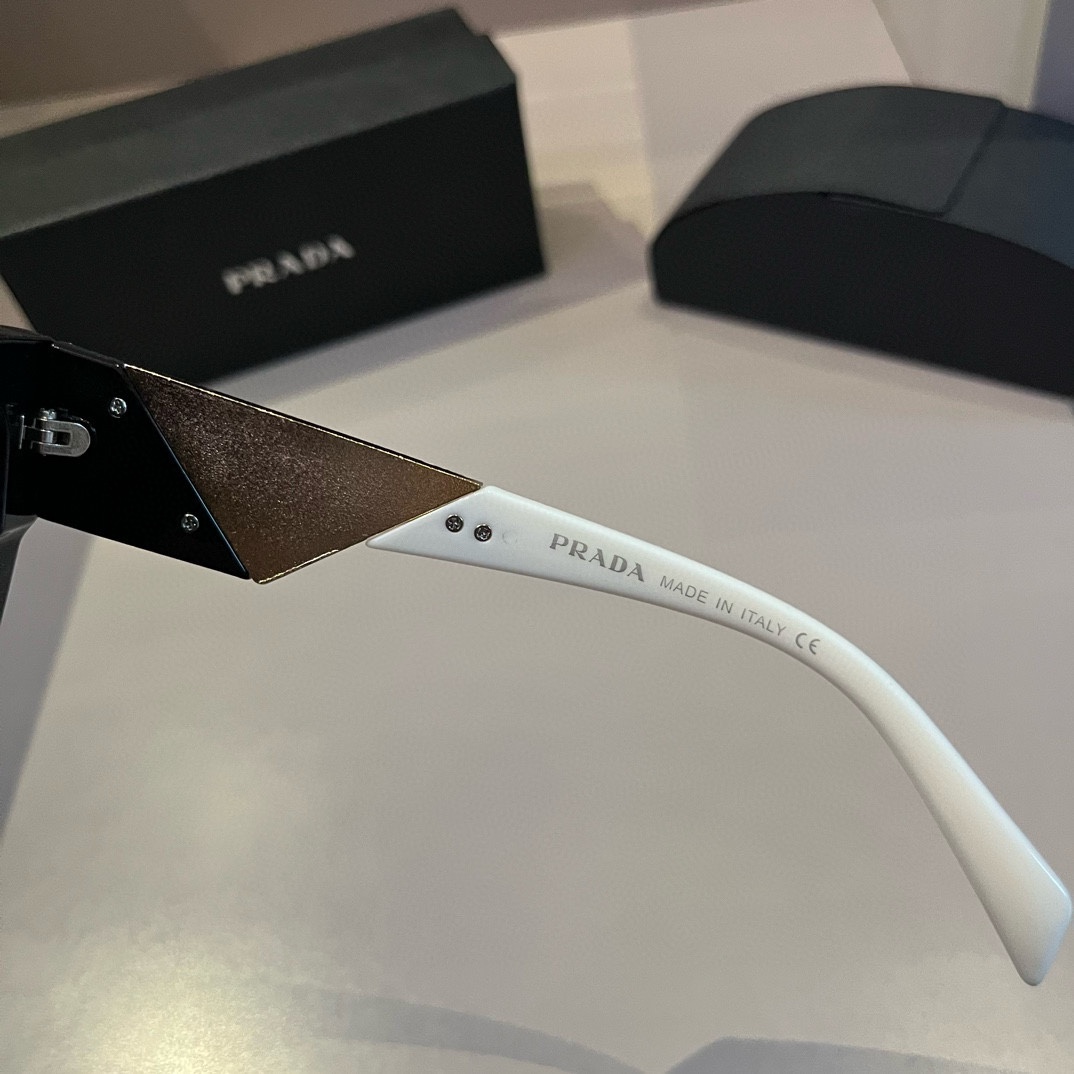 Prada-unisex generous framed sunglasses