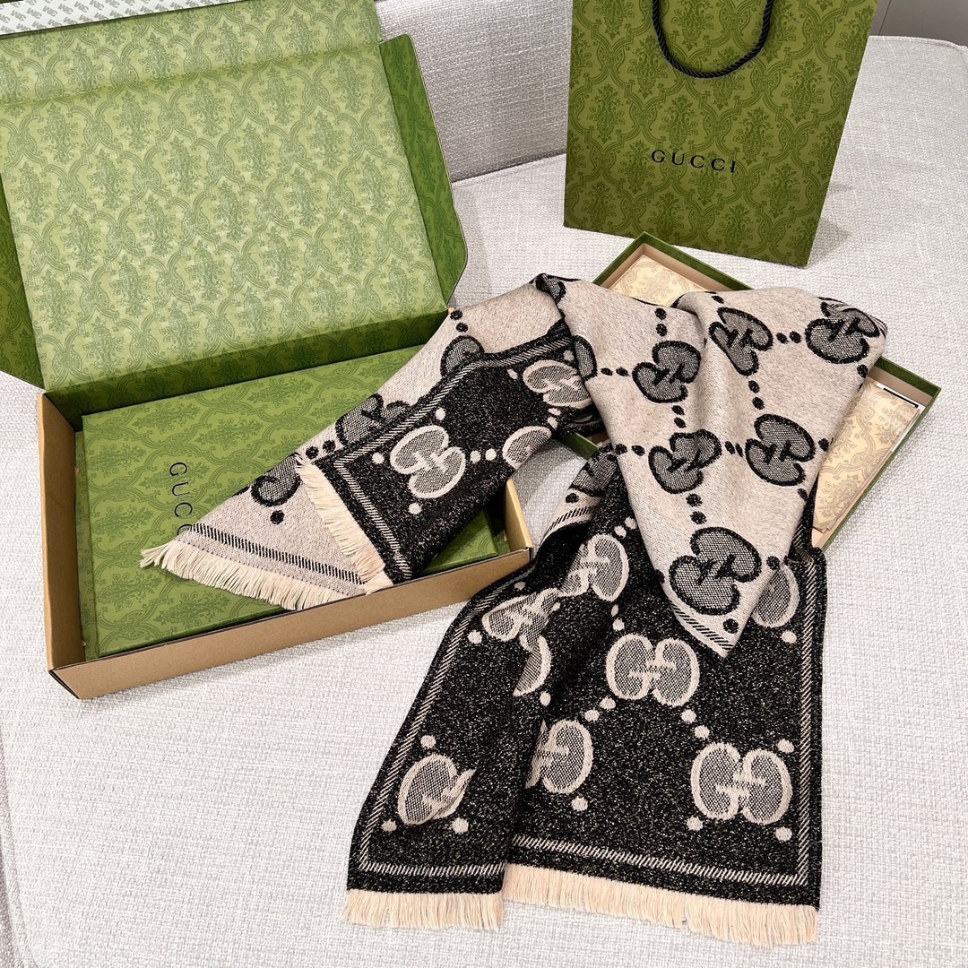 GUCCI-Jacquard gold and silver silk shawl