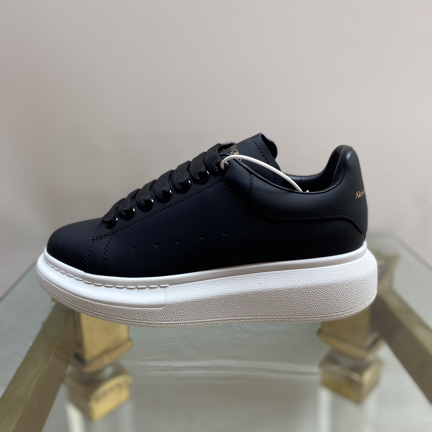 ALEXANDER MCQUEEN -  Smooth Calfskin Casual Sneakers
