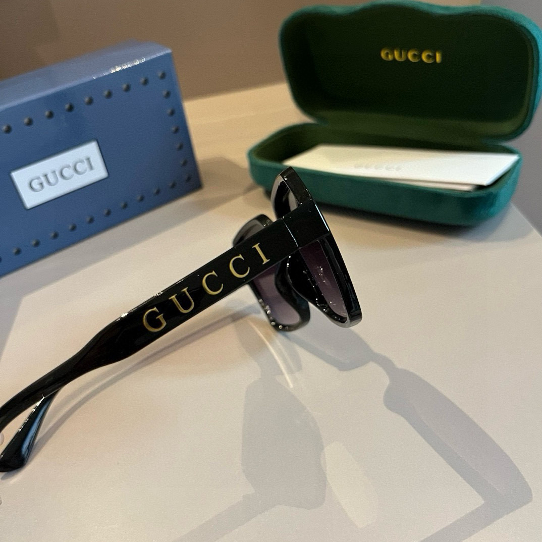 Gucci-Women's Small Round Frame Sunglasses