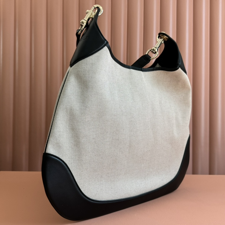 GUCCI - Body Removable Shoulder Strap Magnetic Closure Canvas Shoulder Handbag