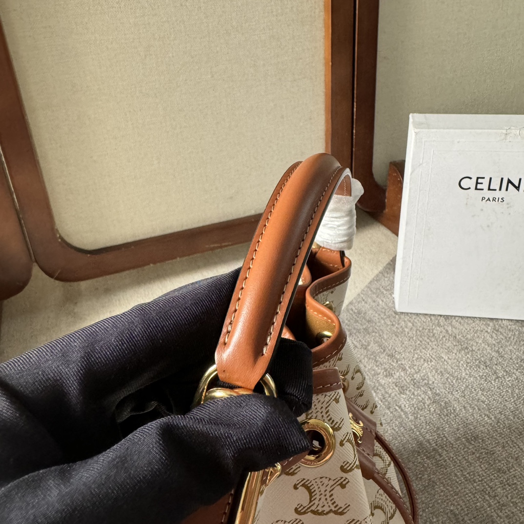 Celine-Bucket bag