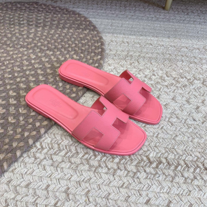 Hermes-Kelly Buttoned Slippers