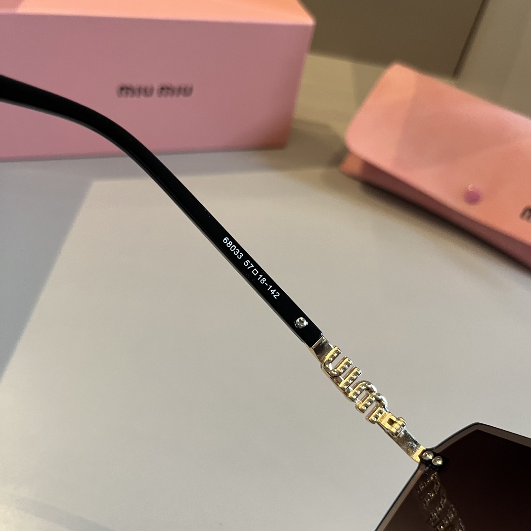 MiuMiu-2024 New Large Frame Sunglasses