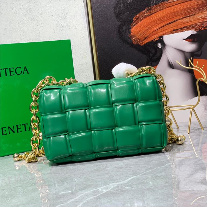 BV-Padded cassette chain pillow bag