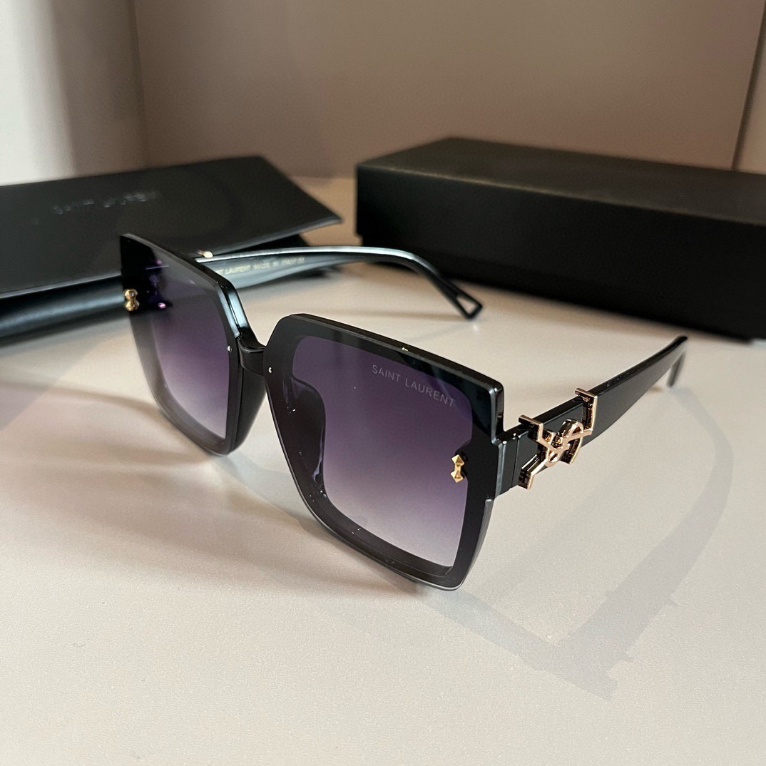 YSL-Women's Large Box Lightweight Sunglasses