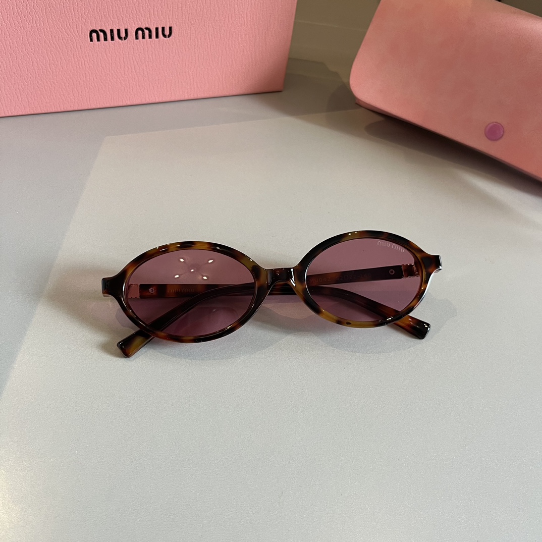 MiuMiu-2024 new retro oval frame versatile sunglasses