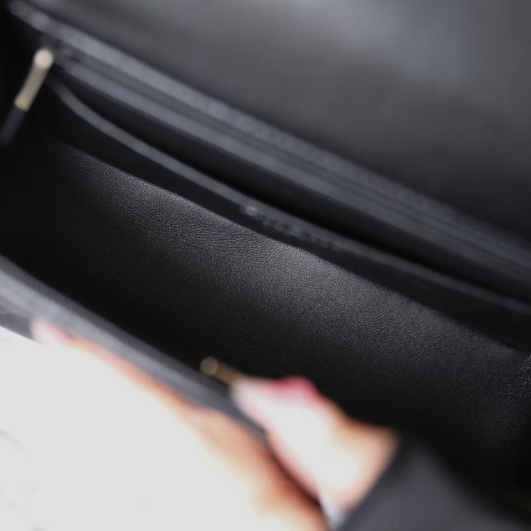 Chanel-Handle All 𝖡𝗅𝖺𝖼𝗄 CF Mini Handbag