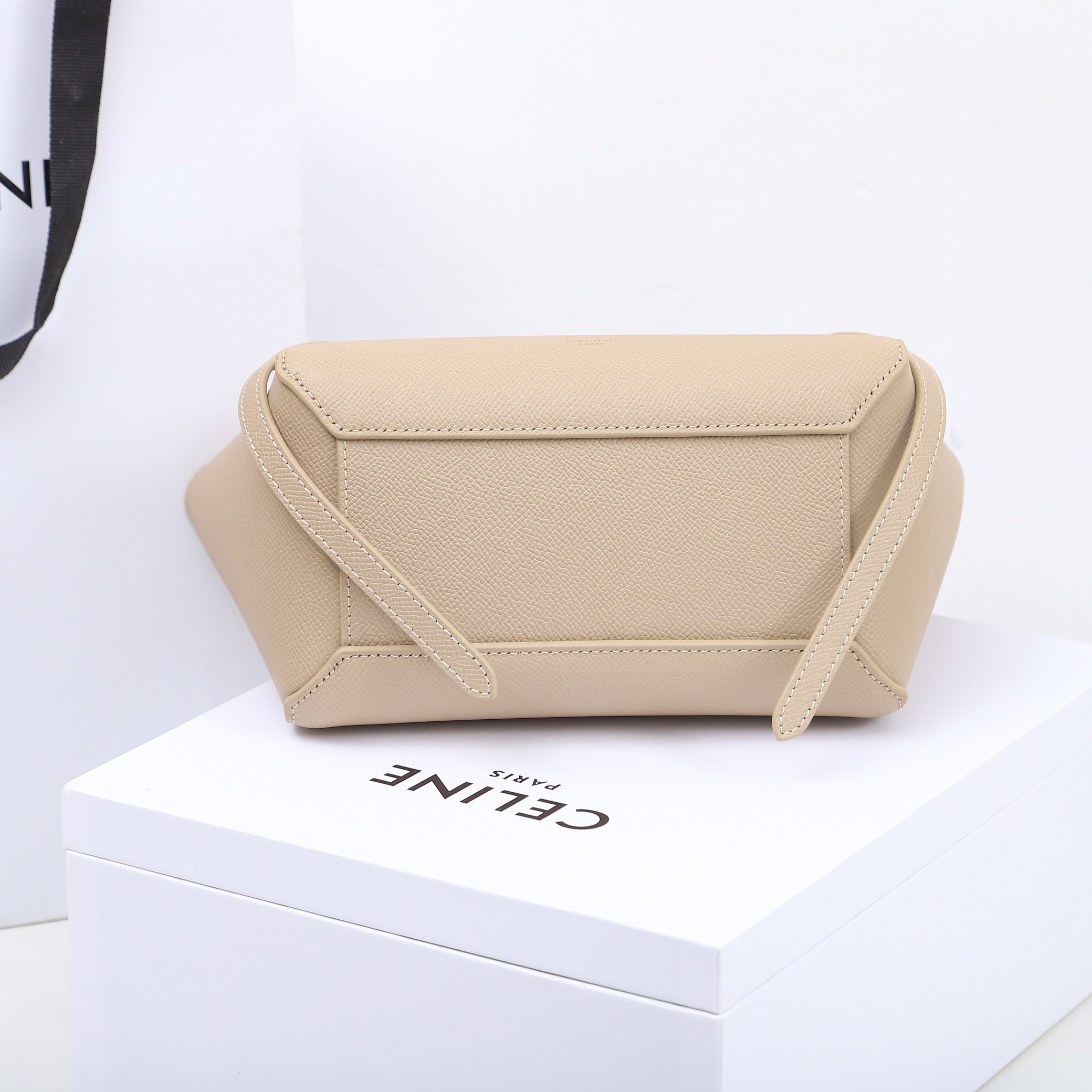 Celine-BELT NANO grain cowhide handbag  Light gray brown