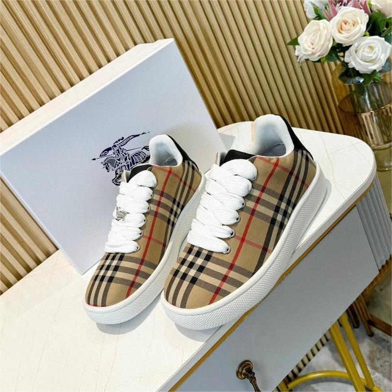 Burberry-Casual Shoes