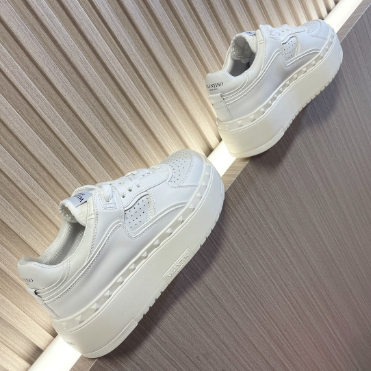 Valentino-Thick Soled White Shoes With Increased Height