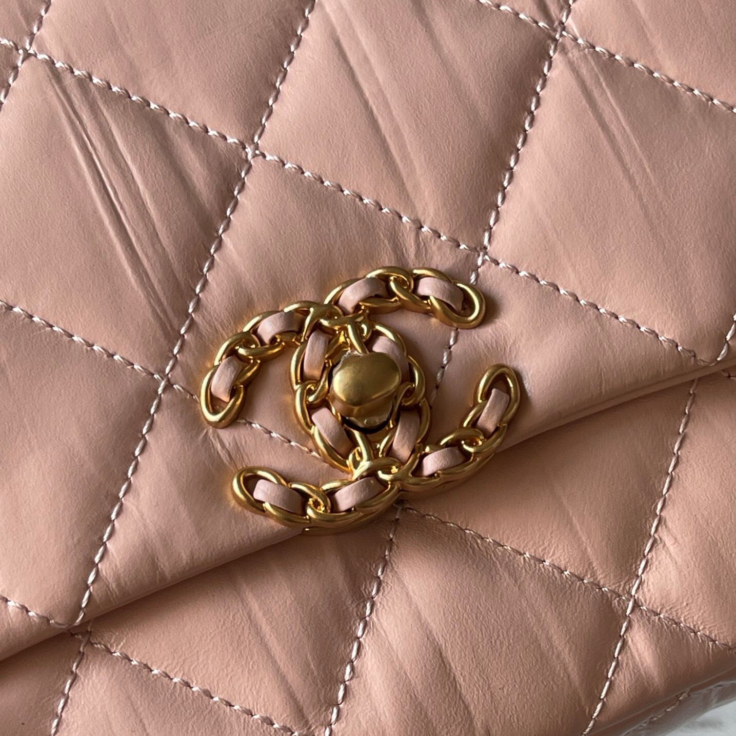 Chanel-Sheepskin Wide Shoulder Strap Shoulder bag