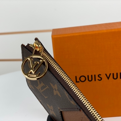 LV-Old Flower Brown Card Clip