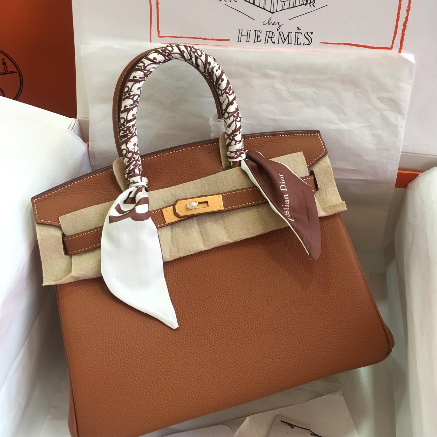 Hermès-Platinum Birkin