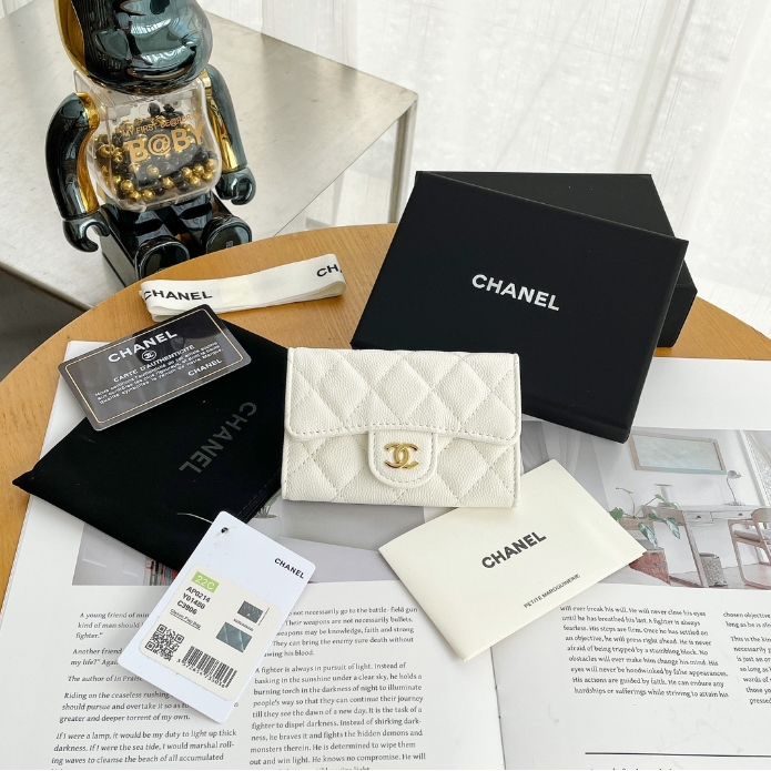 Chanel-Caviar, cowhide, gold buckle wallet