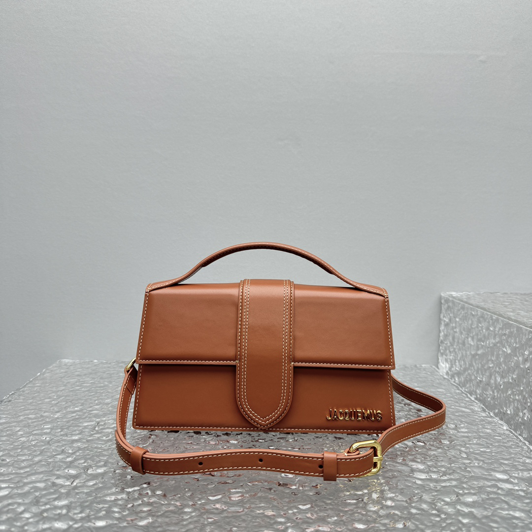 Jacquemus-Bamnino's new crossbody bag Light Brown