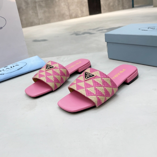 Prada-Sheepskin Electric Embroidery Cooler