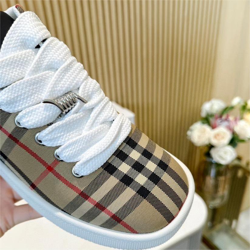 Burberry-Casual Shoes