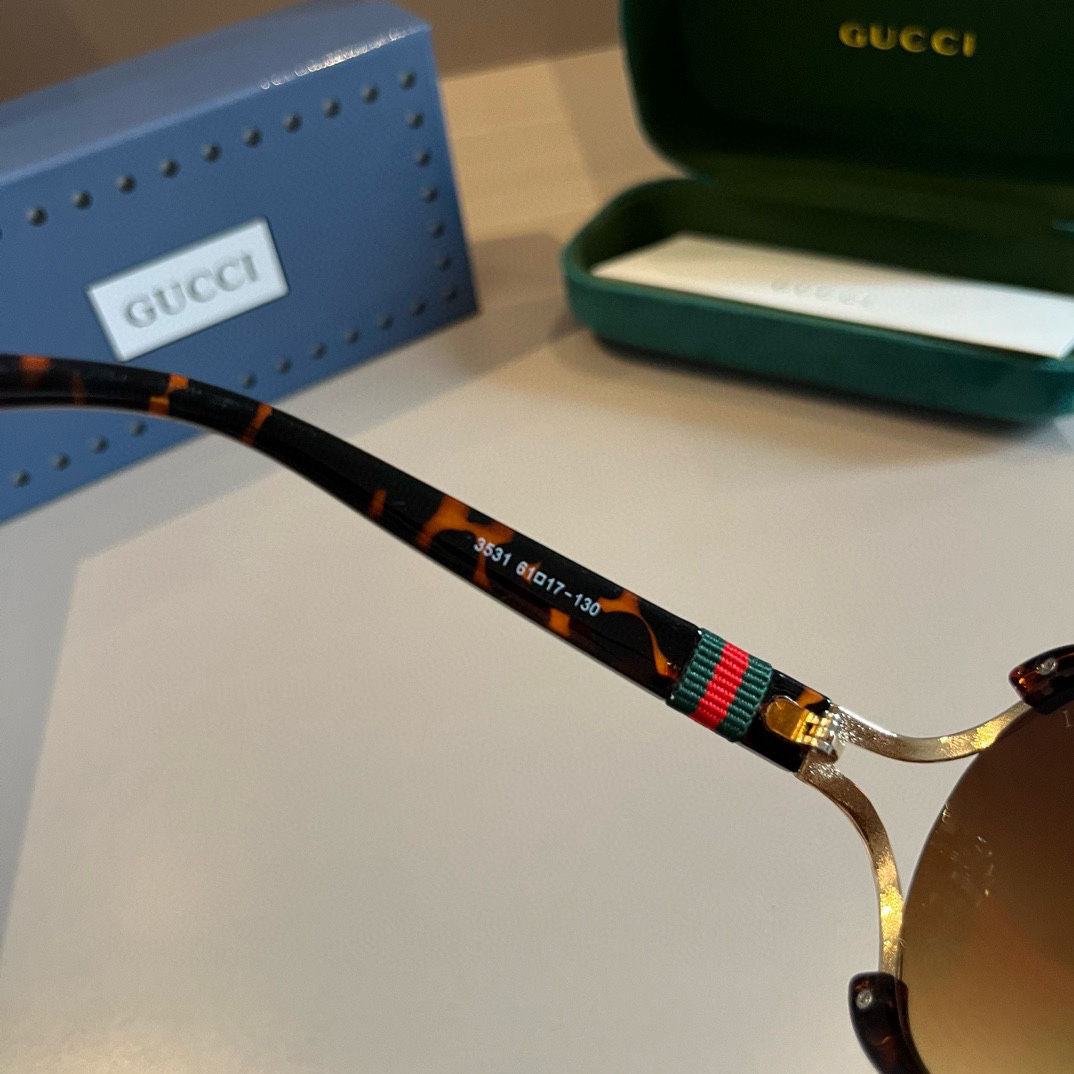 Gucci-Women's Small Round Frame Design Sunglasses