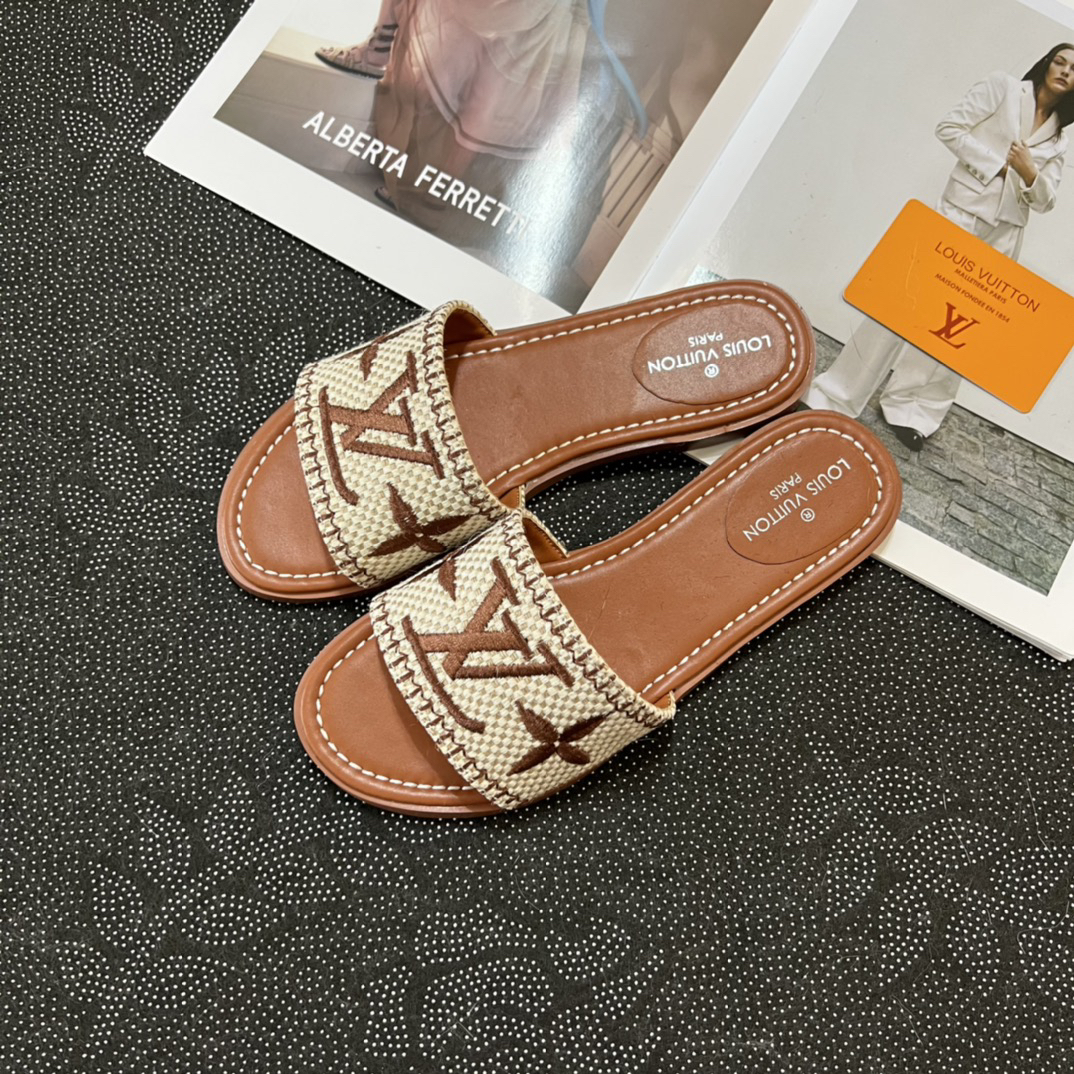 LV-Classic embroidery flat bottomed mop in early spring