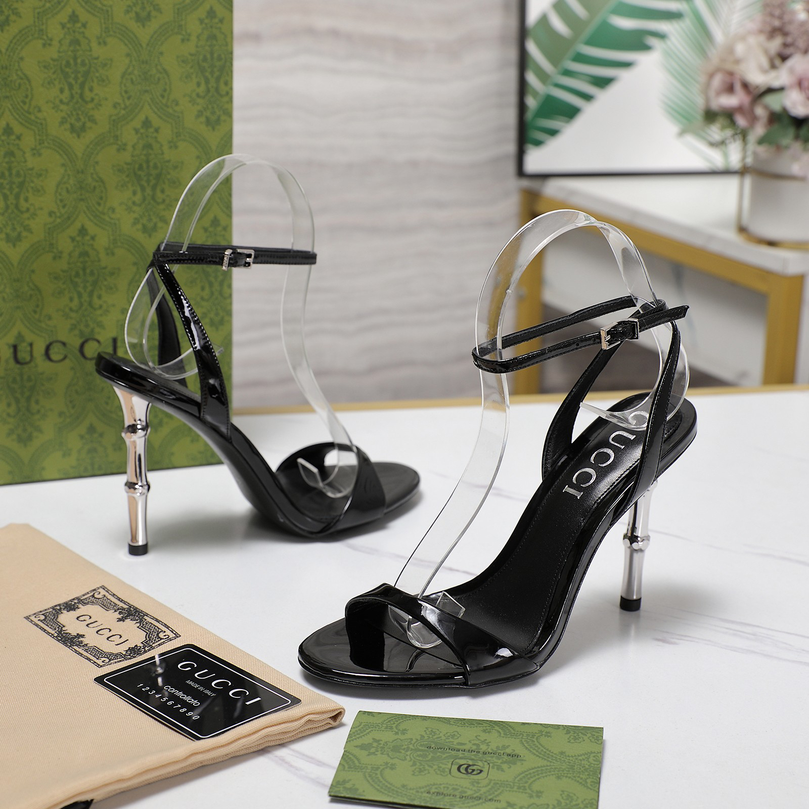 Gucci-Bamboo and patent leather high heels
