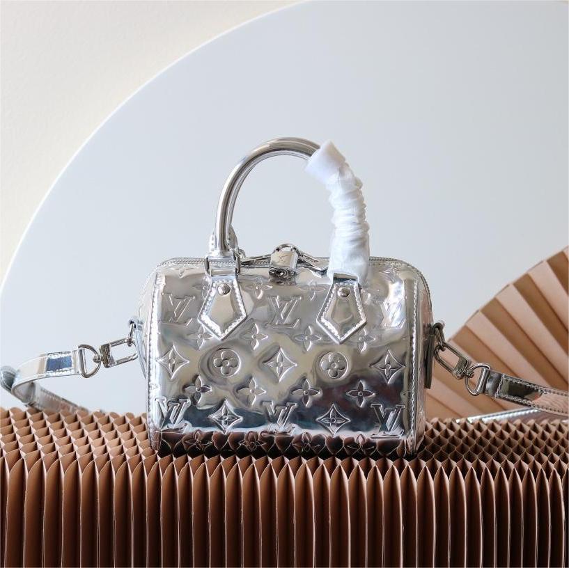 CHANEL- Speedy Bandoulière 20 Bag