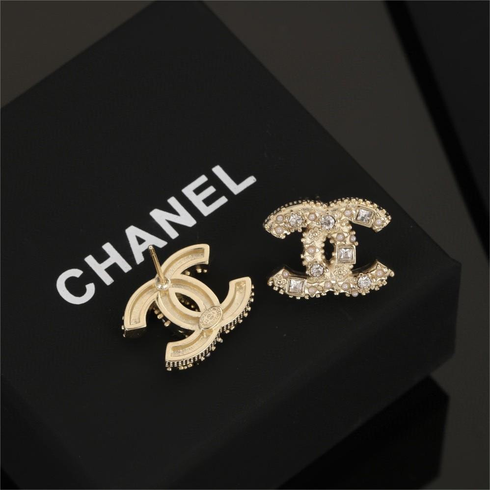 Chanel-Mi Zhu Cube Crystal Double C Earrings