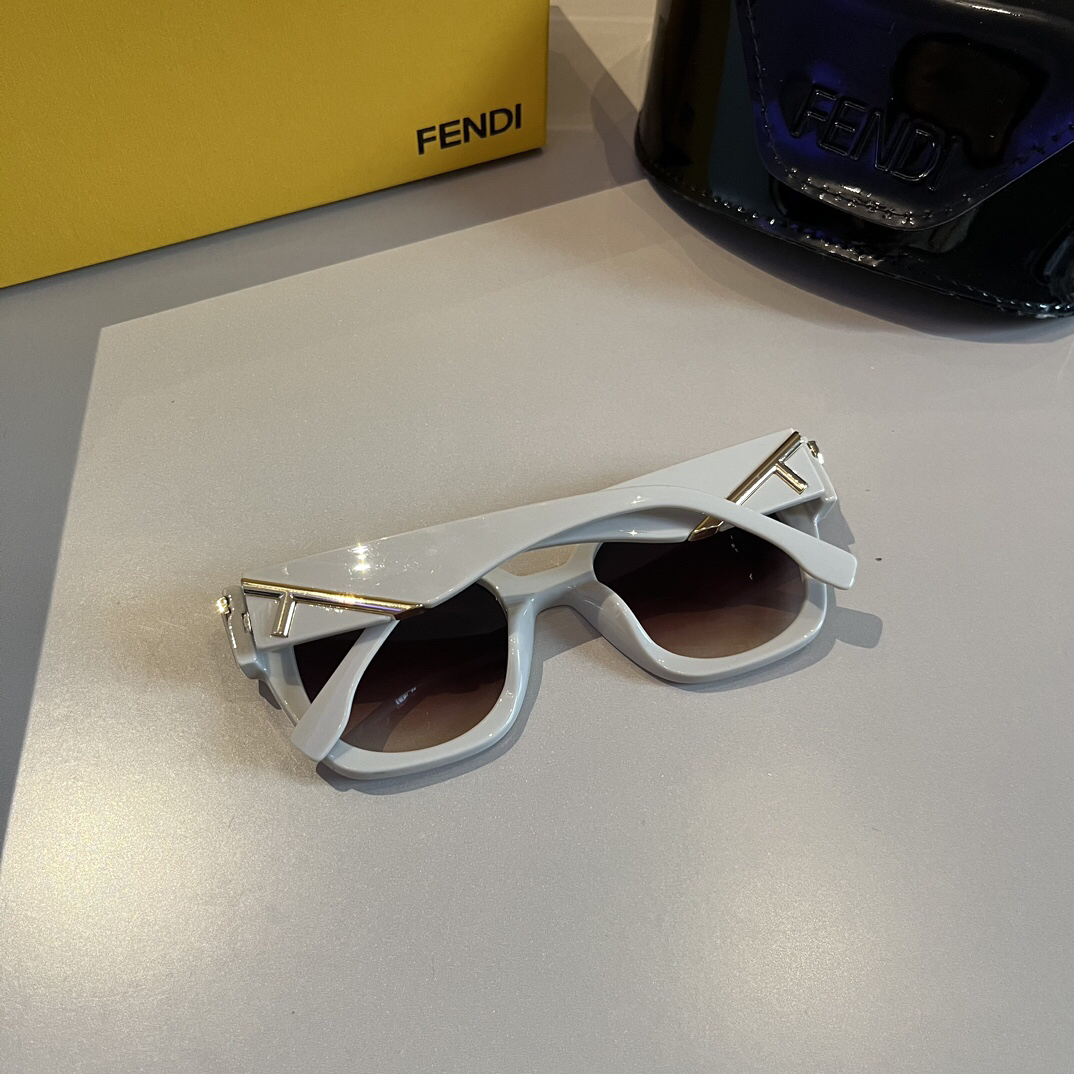 Fendi-Round frame versatile Sunglasses