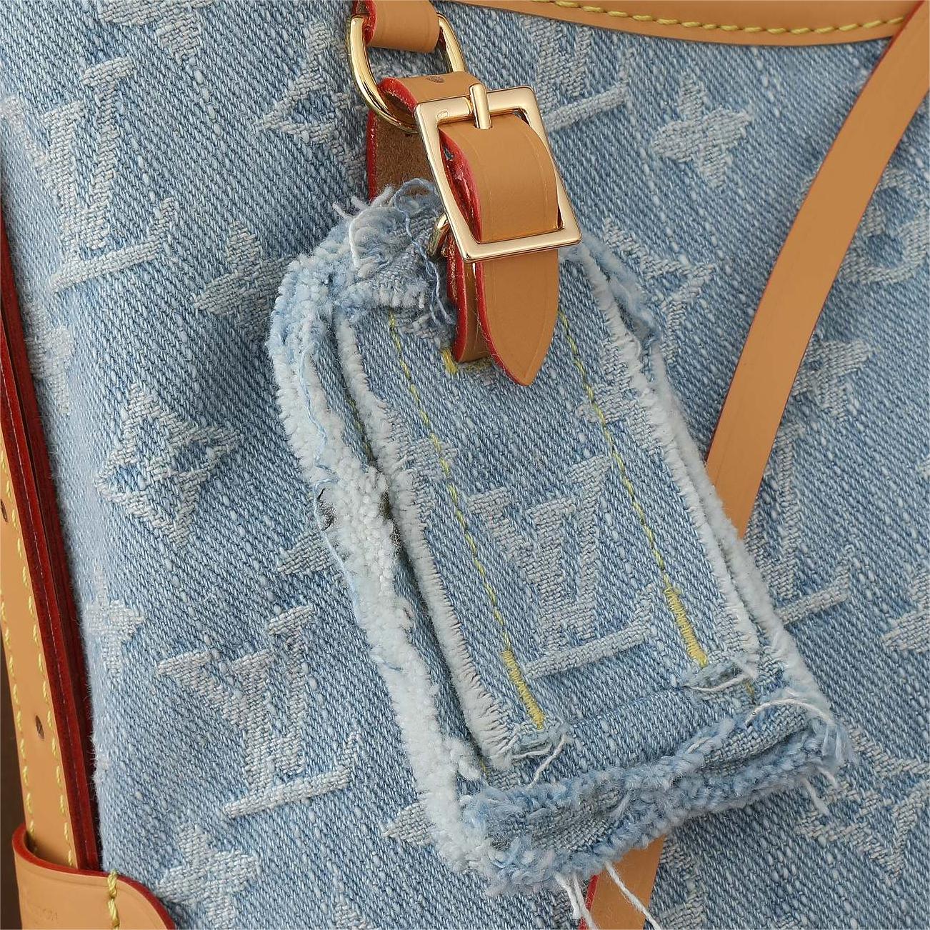 LV-by the Pool Carryall Small Handbag