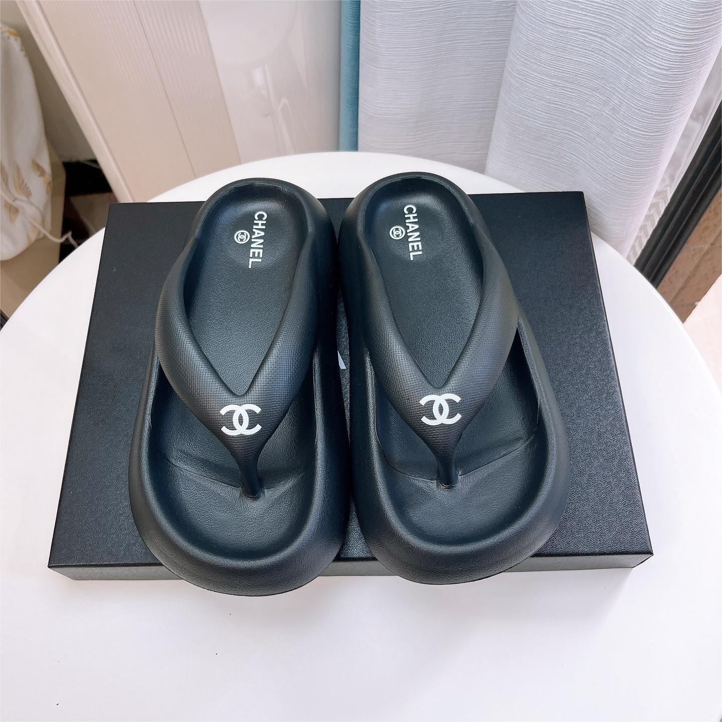 Chanel-Antique Chinese characters dragging