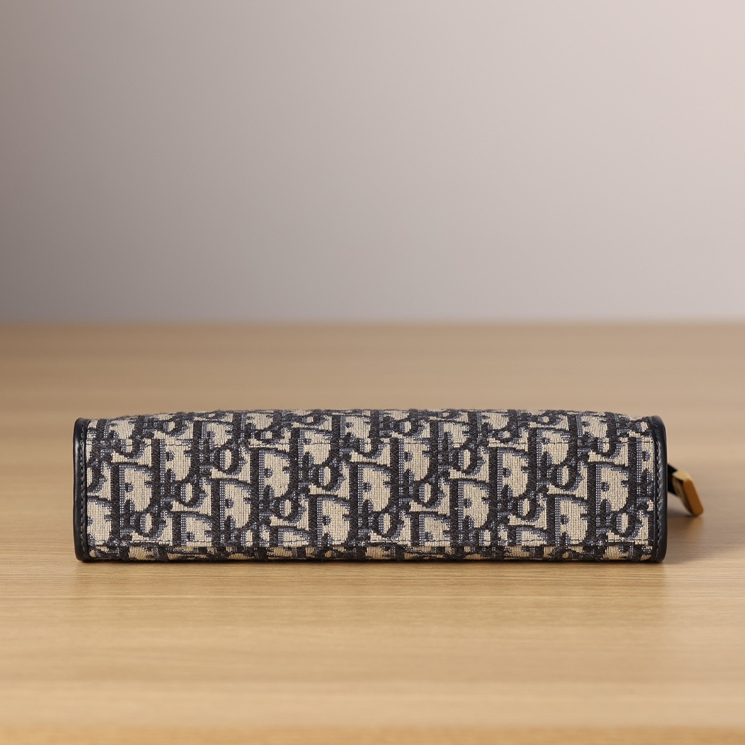 DIOR-30 Montaigne Handbag