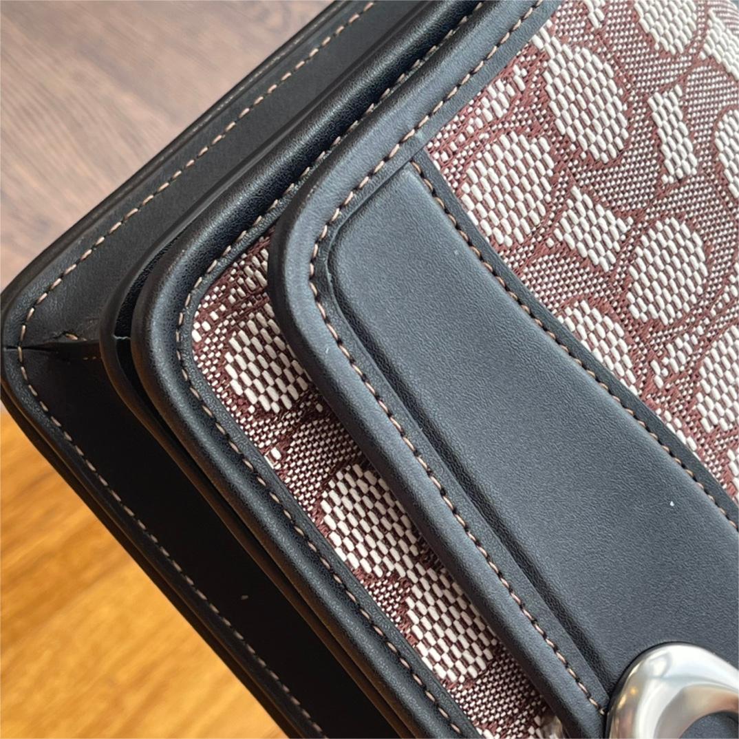 Coach-Jacquard Fabric Flip Bandit Series Single Shoulder Crossbody Bag