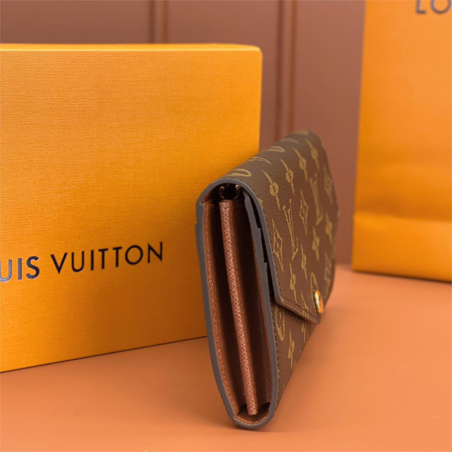LV-Sarah wallet