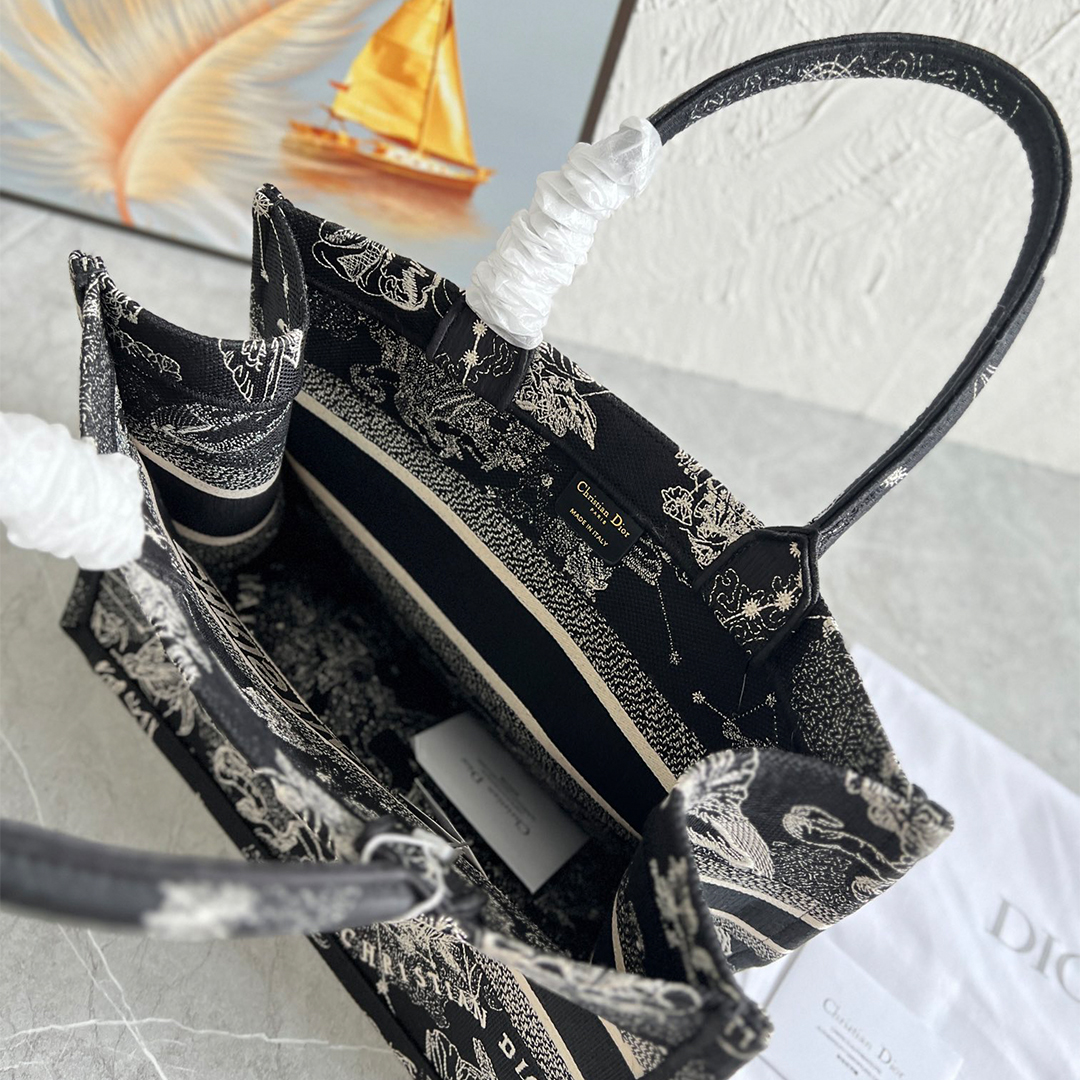 Dior-book tote constellation