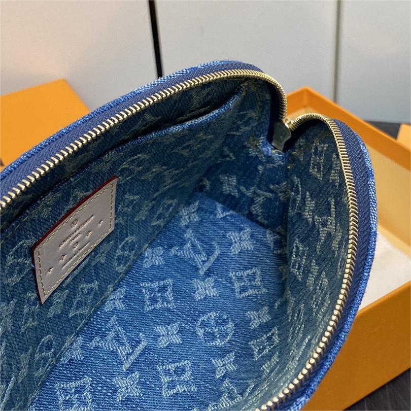 LV-Pochette Cosmétique Makeup Bag