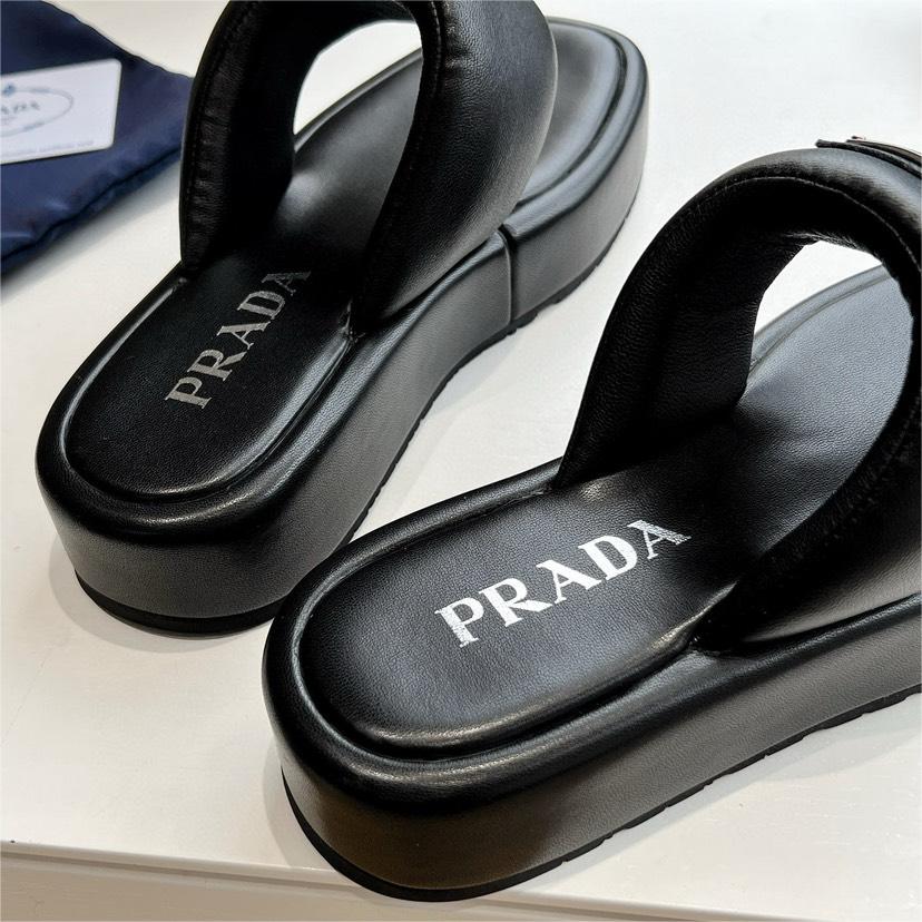 Prada-Soft soled leather flip flops sandals