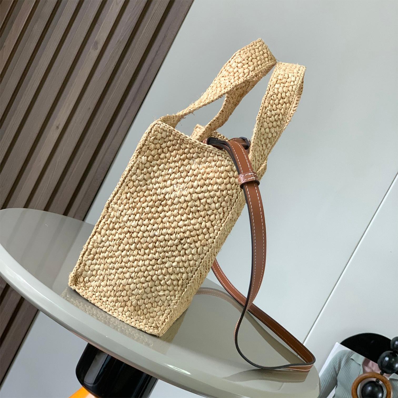 LOEWE-We Font Tote small coconut fiber Handbag